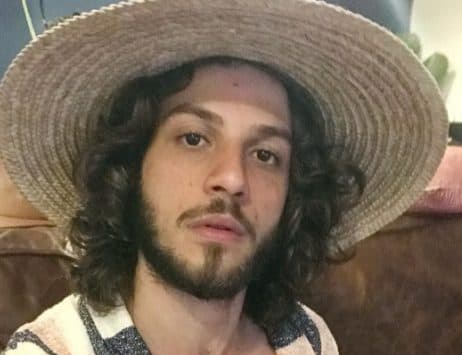 Chay Suede deve perder papel em nova novela da Globo