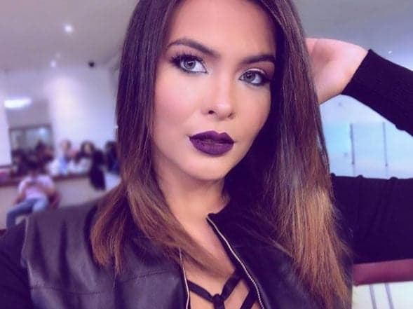 Geisy Arruda sensualiza em publicação e fãs detonam "pés sujos" da modelo: "Imunda"