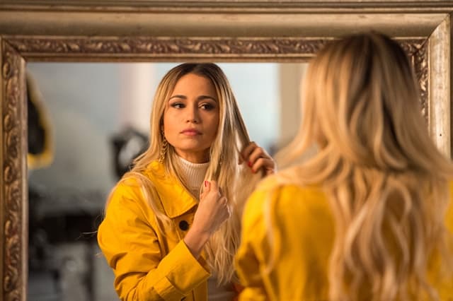 "Pega Pega": Sandra Helena herda fortuna e fica rica