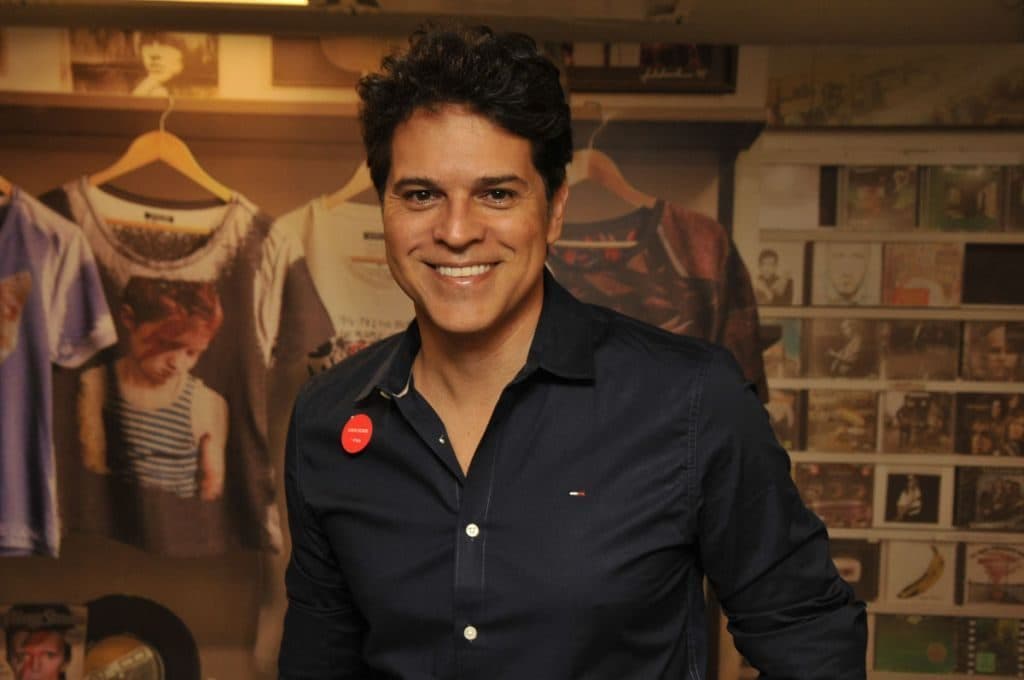 Juan Alba é escalado para nova novela na Globo