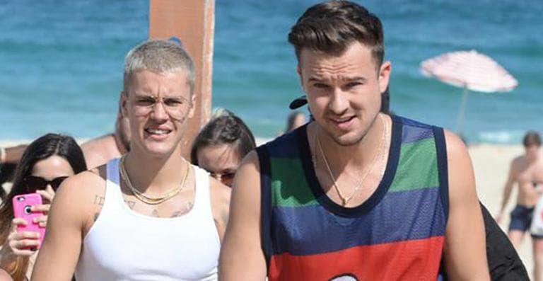 Justin e o pastor. (Foto: Reprodução)