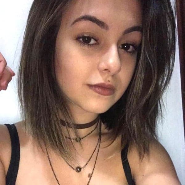 Klara Castanho muda o visual e chama a atenção na web