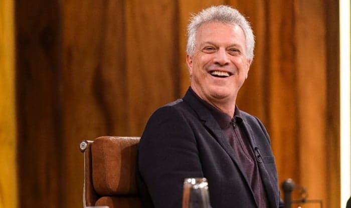"Conversa com Bial" comemora 100 programas e recebe convidado especial