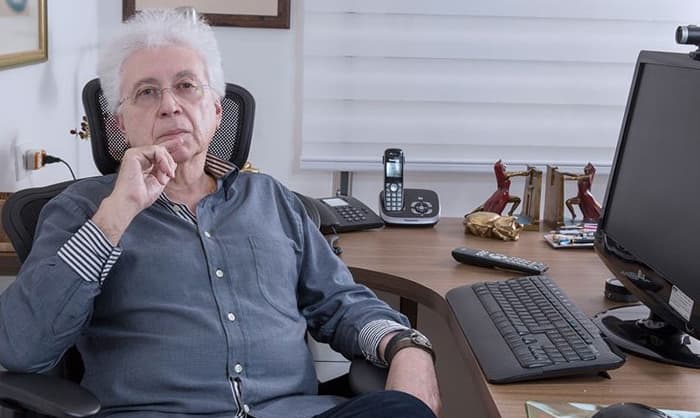 Aguinaldo Silva faz primeira publicação após notícia de cancelamento de sua novela