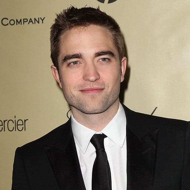Warner deixa fãs desesperados e confirma robert Pattinson como novo Batman