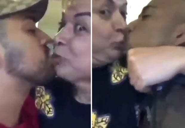 Nego do Borel e Tirulipa dão beijo na boca de David Brazil