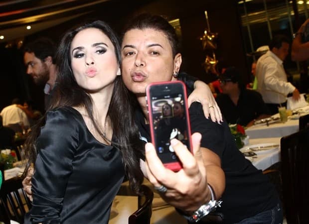 David Brazil "se convida" para festa de aniversário de Tatá: "Nunca te pedi nada"