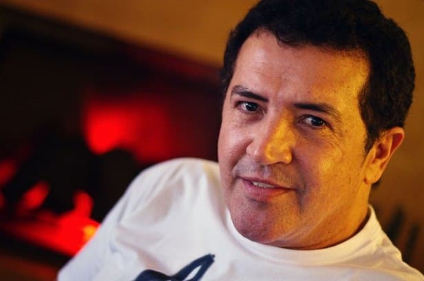Beto Barbosa revela vício: "Não vivia sem mulher a cada show"