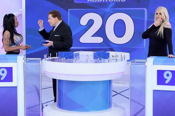 Inês Brasil e Monique Evans são destaques do "Programa Silvio Santos" deste domingo