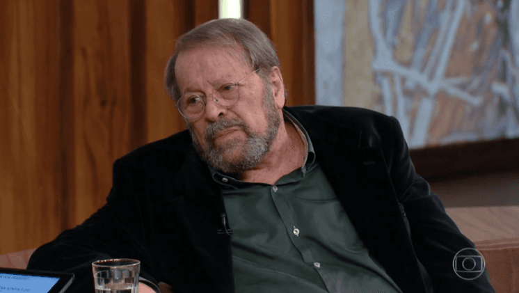 No Bial, ator da Globo desabafa sobre trabalho: "fingem que não recebem meus e-mails"