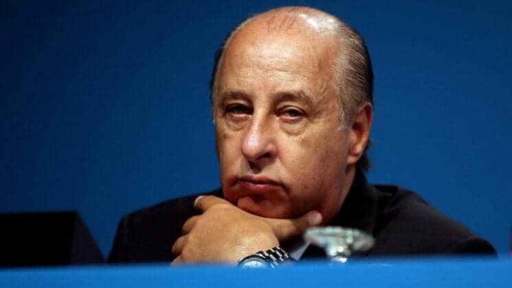 Sem conseguir vender jogos da seleção, CBF deve baixar preço ou mudar pacote