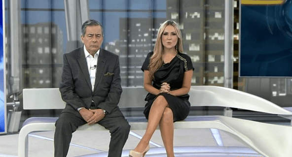 "Domingo Espetacular": Saiba o motivo da briga entre os apresentadores