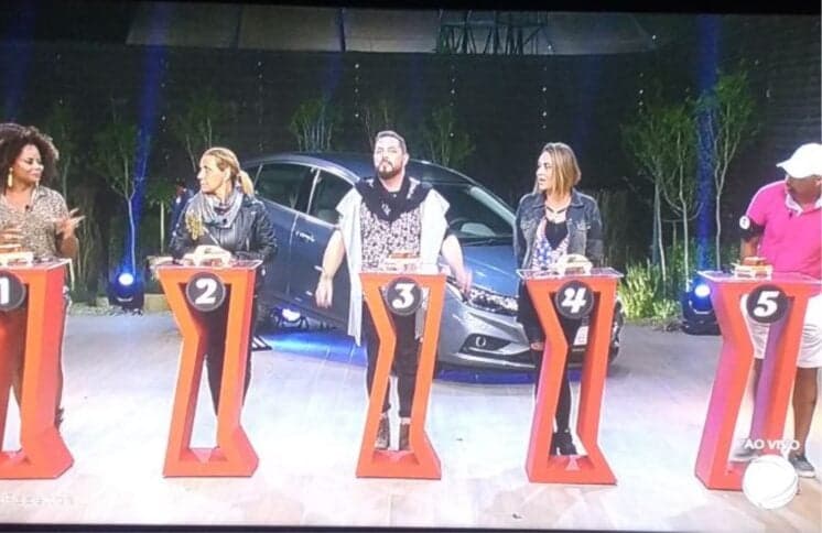 "A Fazenda 9": Em prova especial, Dinei fatura carrão