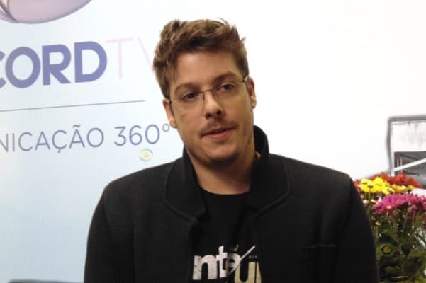 Antes da Record, Porchat tentou emplacar talk show no SBT, mas foi rejeitado