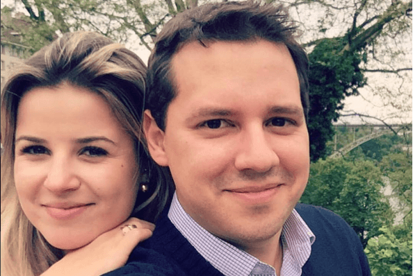 Dony de Nuccio mostra sua namorada e se declara para ela