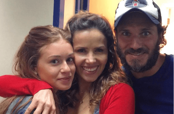 Atualmente na Record, Leona Cavalli relembra "Totalmente Demais" e elogia a novela