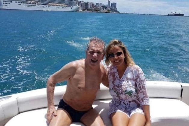 Carlos Alberto diz que nova namorada é como "uma bengala" e dispara: "Sou pegador"