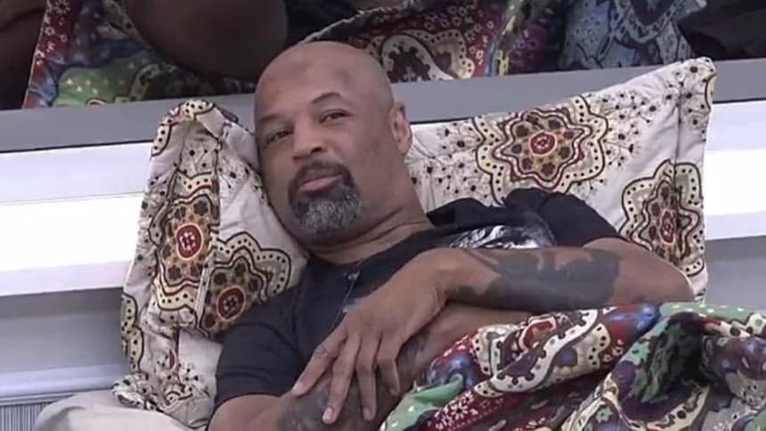 Como Bianca Andrade, Dinei fez xixi onde não devia Como Bianca Andrade, Dinei fez xixi onde não devia
