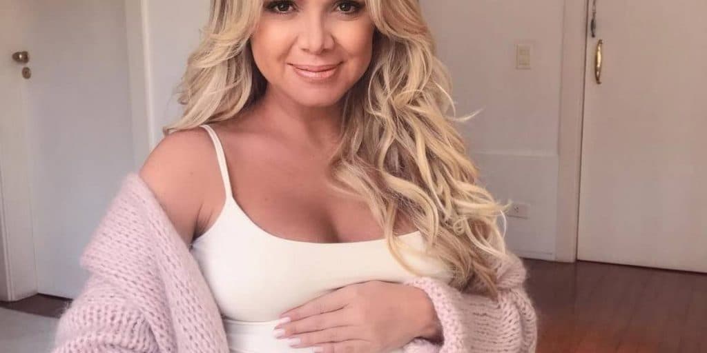 Eliana anuncia que faltam poucos dias para o nascimento de sua filha