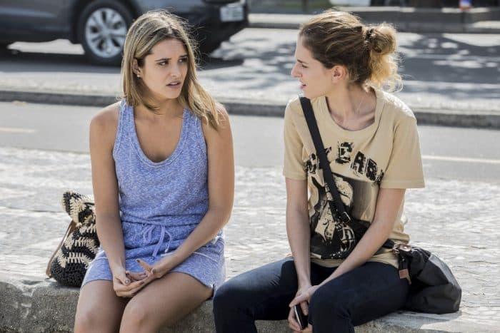 Juliana Paiva justifica a importância de Simone em "A Força do Querer": "Ivana teria se suicidado"