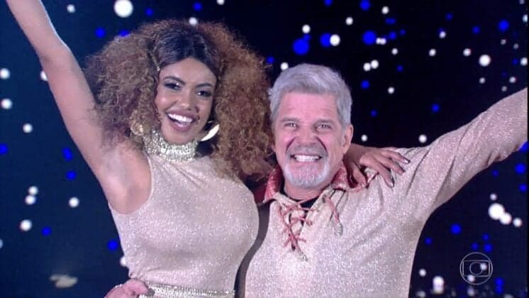 "Dança dos Famosos": Participante está fazendo fisioterapia por causa do quadro