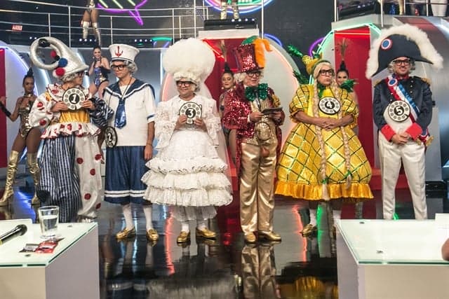Globo muda programação e exibe Chacrinha colado com o filme Peter Pan; saiba mais