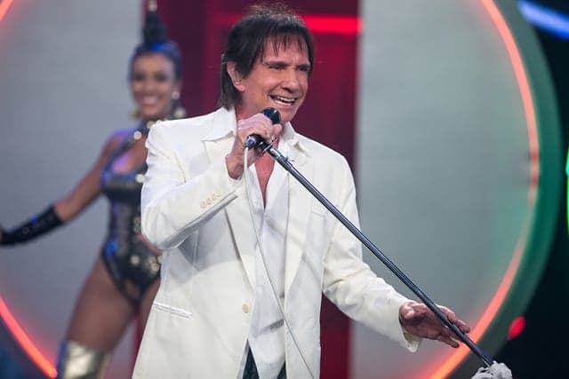 Globo investirá no espetáculo visual e tecnologia para o próximo Show de Roberto Carlos