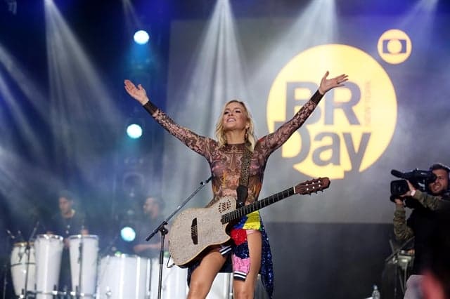 Brazilian Day 2017 tem maior público dos últimos anos e Otaviano Costa se declarando para Flávia Alessandra