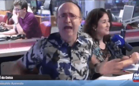 Apresentador da Band News xinga telespectador: "Ô burro, muda de programa!"