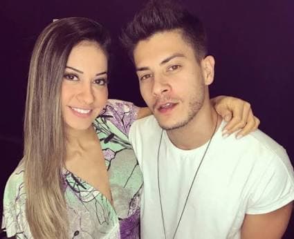 Uma semana após dar à luz, Mayra Cardi exibe silhueta fininha e internautas notam nova mudança