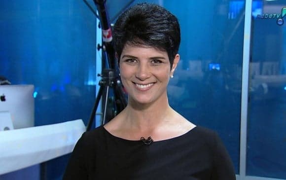 Em rara foto, Mariana Godoy aparece com o filho e o marido, que é ex-padre e apresentador de TV