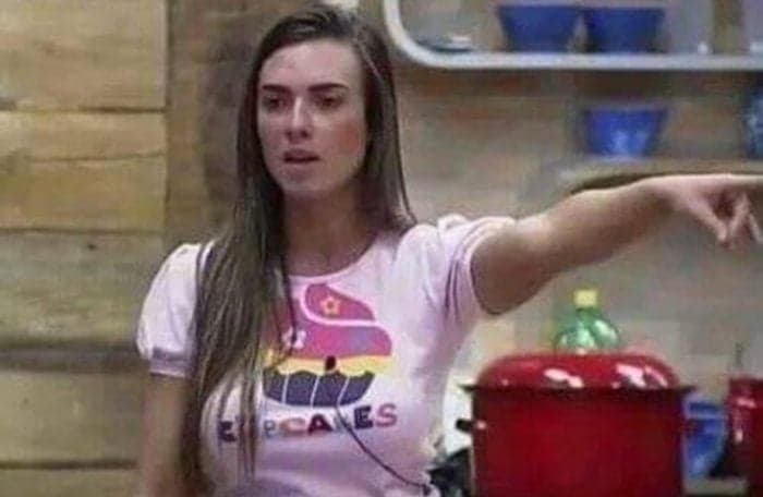 Nicole Bahls tem primeiro desentendimento em "A Fazenda: Nova Chance"