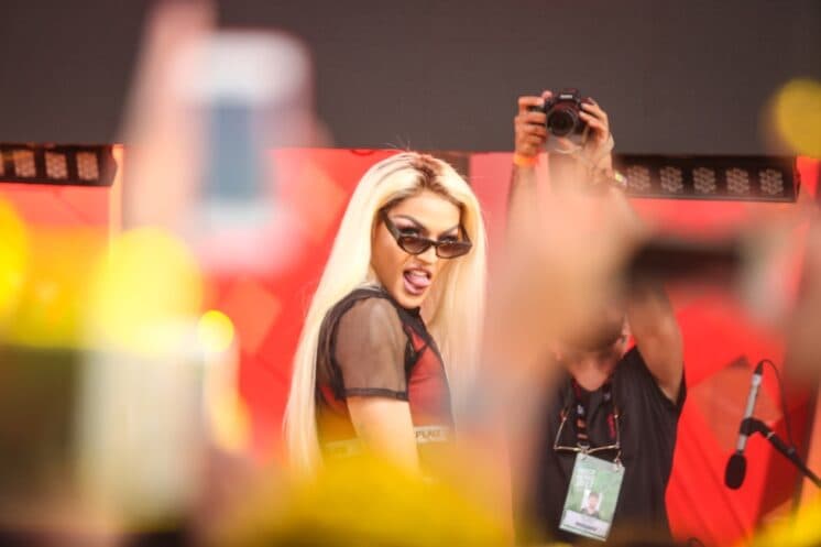 Pabllo Vittar reúne multidão no "Rock in Rio" e causa histeria