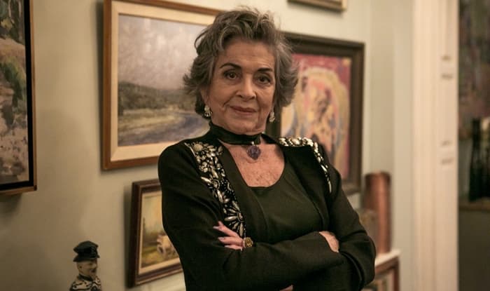 Betty Faria usa fantasia de Mulher Maravilha para "A Força do Querer"; veja