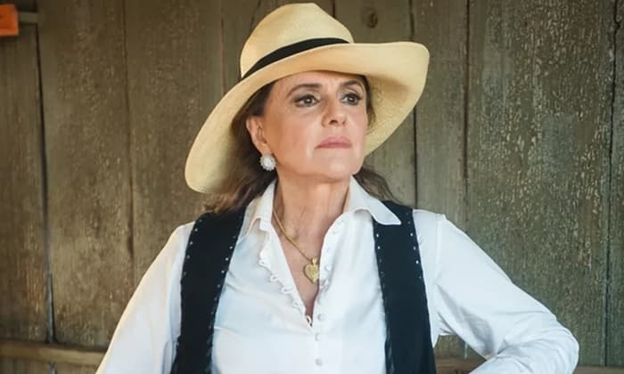 Com vilã "mais cruel da TV", Marieta Severo é destaque nas gravações de "O Outro Lado do Paraíso"