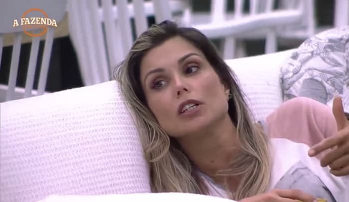 Em "A Fazenda", Flávia revela por que Boninho proibiu recados de torcidas no "BBB"