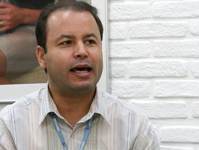 Diretor demitido processa Record, pede R$ 19 milhões e Justiça toma decisão
