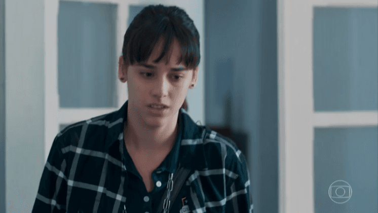 "Malhação": Lica desmaia durante festa e o motivo é bem preocupante