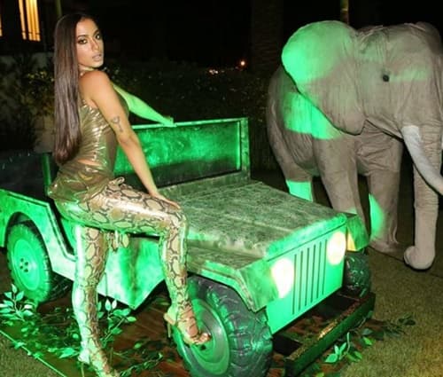 Anitta explica escolha de Amazonas para novo clipe