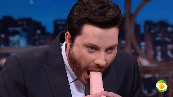 Danilo gentili está irritado com críticas sobre seu filme