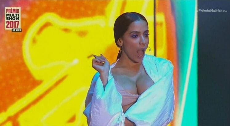 Anitta faz revelação, diz que sofre preconceito no meio musical e afirma que quer ser atriz