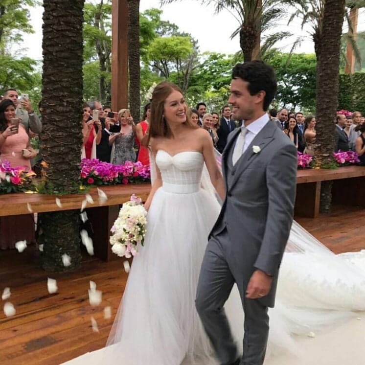 Vestido de noiva de Marina Ruy Barbosa chama a atenção; veja detalhes e vídeos de cerimônia de casamento da atriz