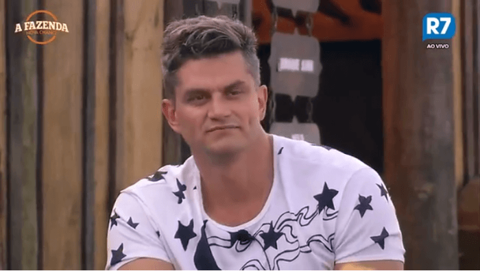 "A Fazenda 9": Fábio Arruda critica Ié Ié e Flávia, e Marcos diz que produção pode apostar no casal