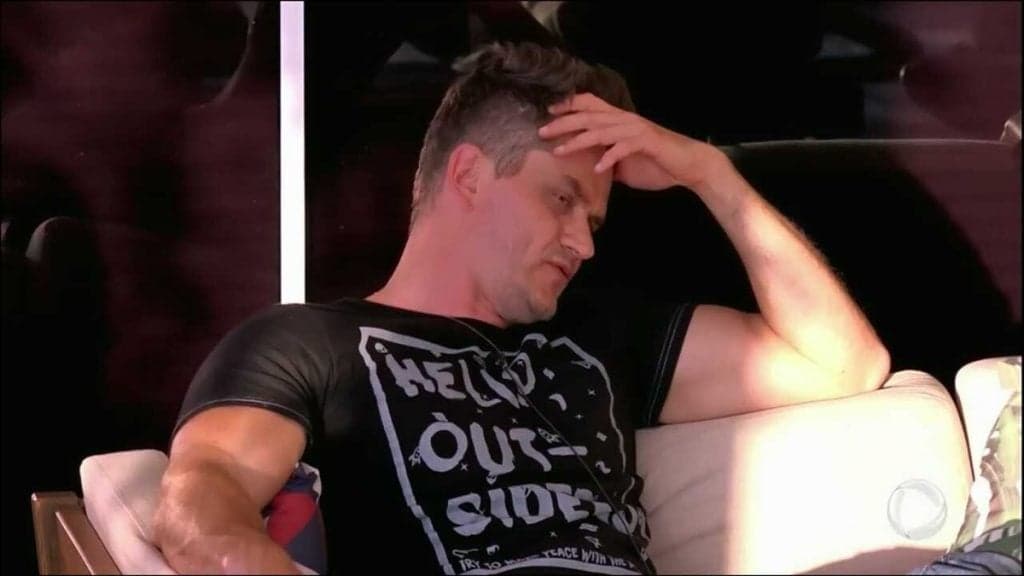 "A Fazenda": Marcos Harter insinua que Emilly venceu o "BBB" por inventar agressões