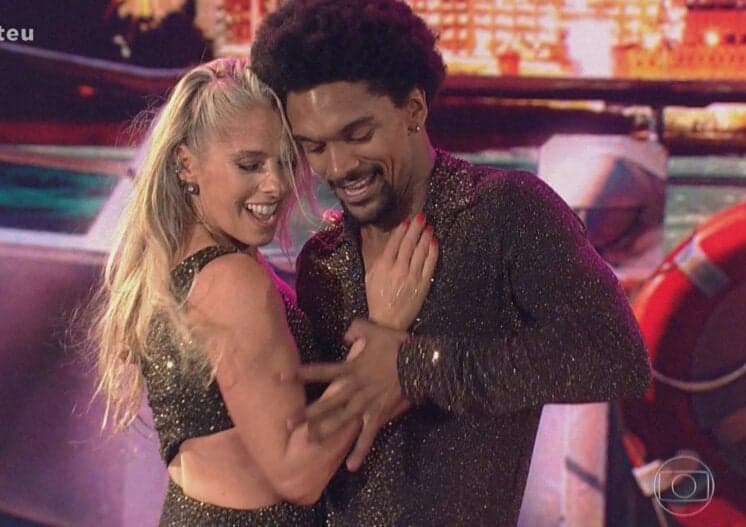 Aclamada pelo público, Adriane Galisteu "arrebenta" e volta na "Dança dos Famosos"; vejam quem também retorna