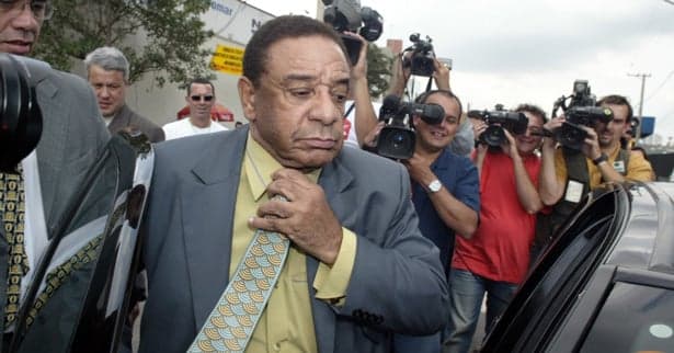 Funcionário casado se revolta com Agnaldo Timóteo após ser retratado como 'amor gay' do cantor em filme