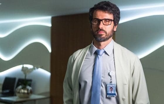 "O Outro Lado do Paraíso": Samuel recorre à ajuda médica para deixar de ser gay