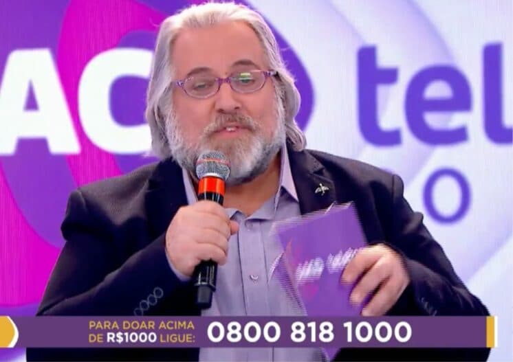 No "Teleton", Leão Lobo revela momentos de terror que passou nesta sexta-feira: "Falaram que iam quebrar a parede toda"
