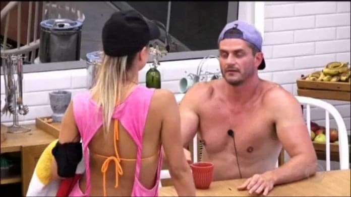 "A Fazenda 9": Marcos e Flávia batem boca novamente: “Você é doente"
