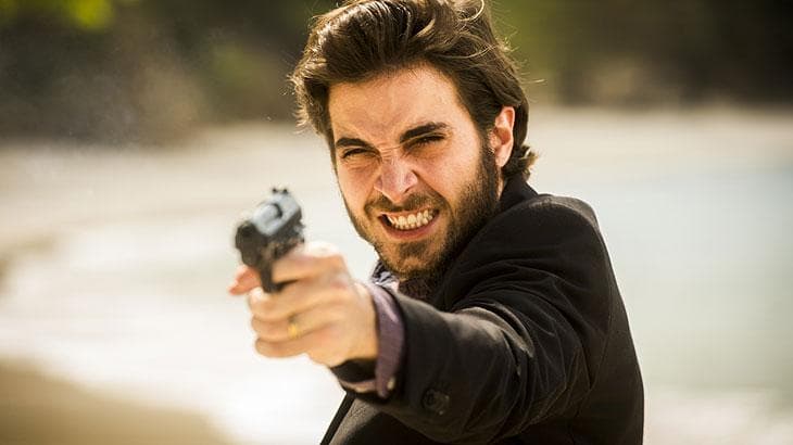 "A Força do Querer": Ruy acerta tiro em cheio em Zeca; veja fotos da cena